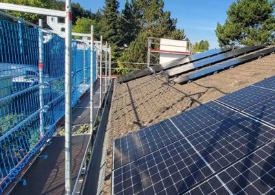 Photovoltaik Rottenburg und Umgebung hier Aufdach-Montage von Solarmodulen und Gerüstbau