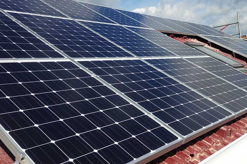 Elektrotechnik Meisterbetrieb für Solarstrom aus PV-Anlage Komplettservice